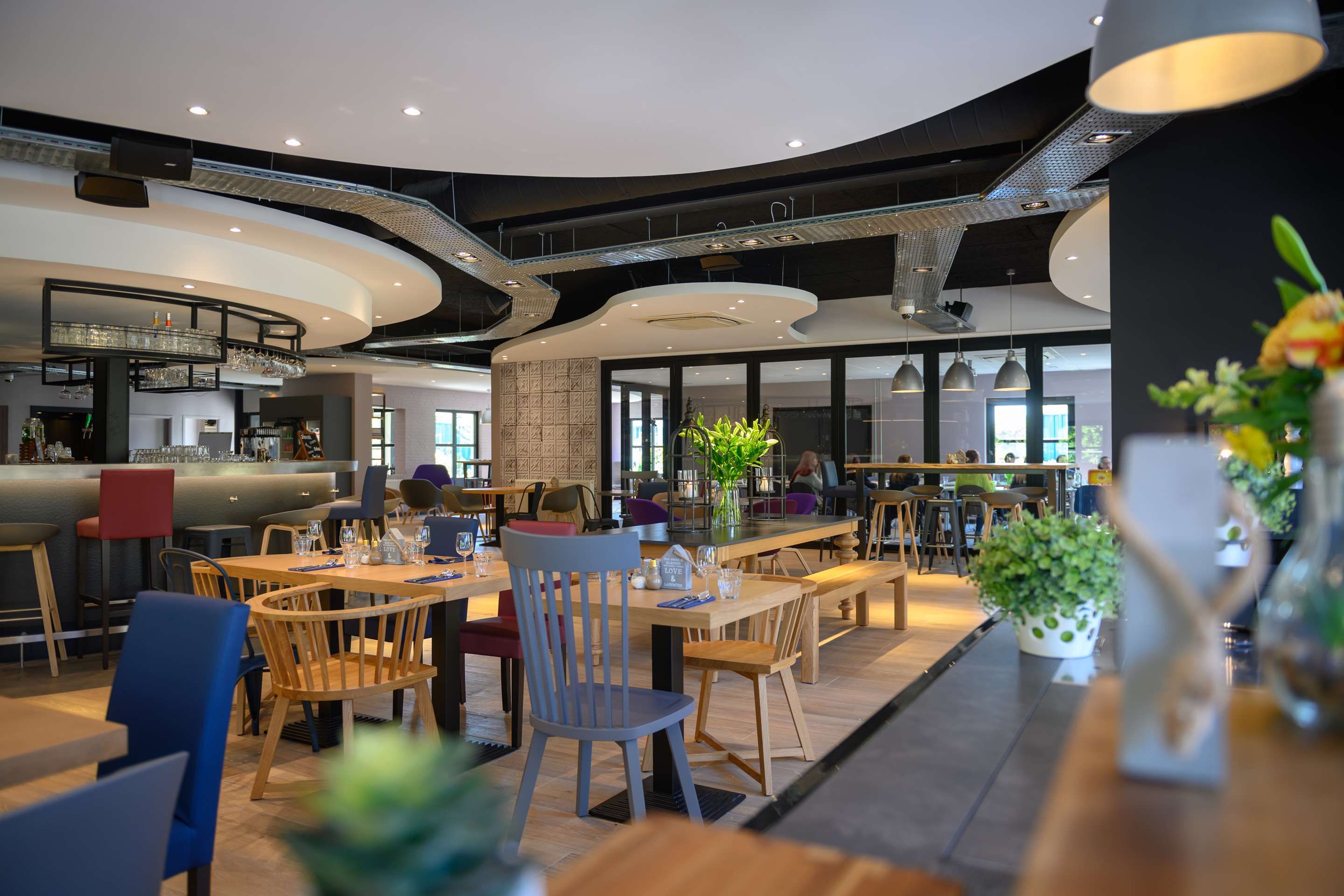 فندق ومطعم كامبانيل أيندهوفن - إيندهوفين - مطعم