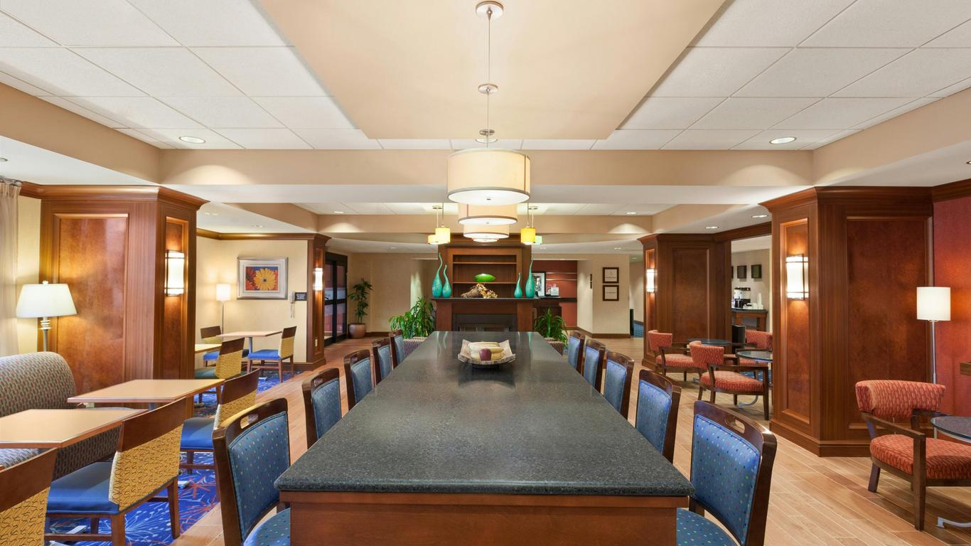 Hampton Inn Warrenton