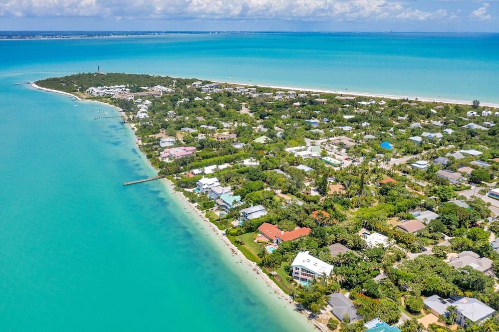 Sanibel-Style on the East End! Walk to restaurants and the lighthouse. NEW! - Sanibel - Spiaggia