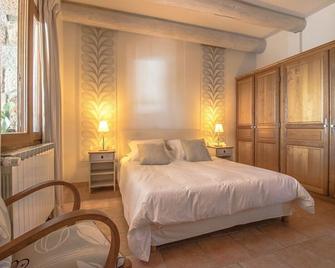 Les cledes du Mazel - Banne - Habitación