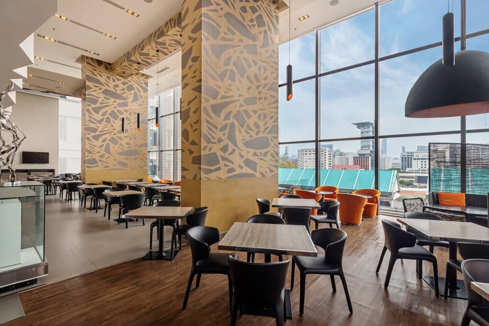 هوليداي إن إكسبريس بانكوك سيام، أحد الفنادق من مجموعة فنادق إنتركونتيننتال - بانكوك - مطعم