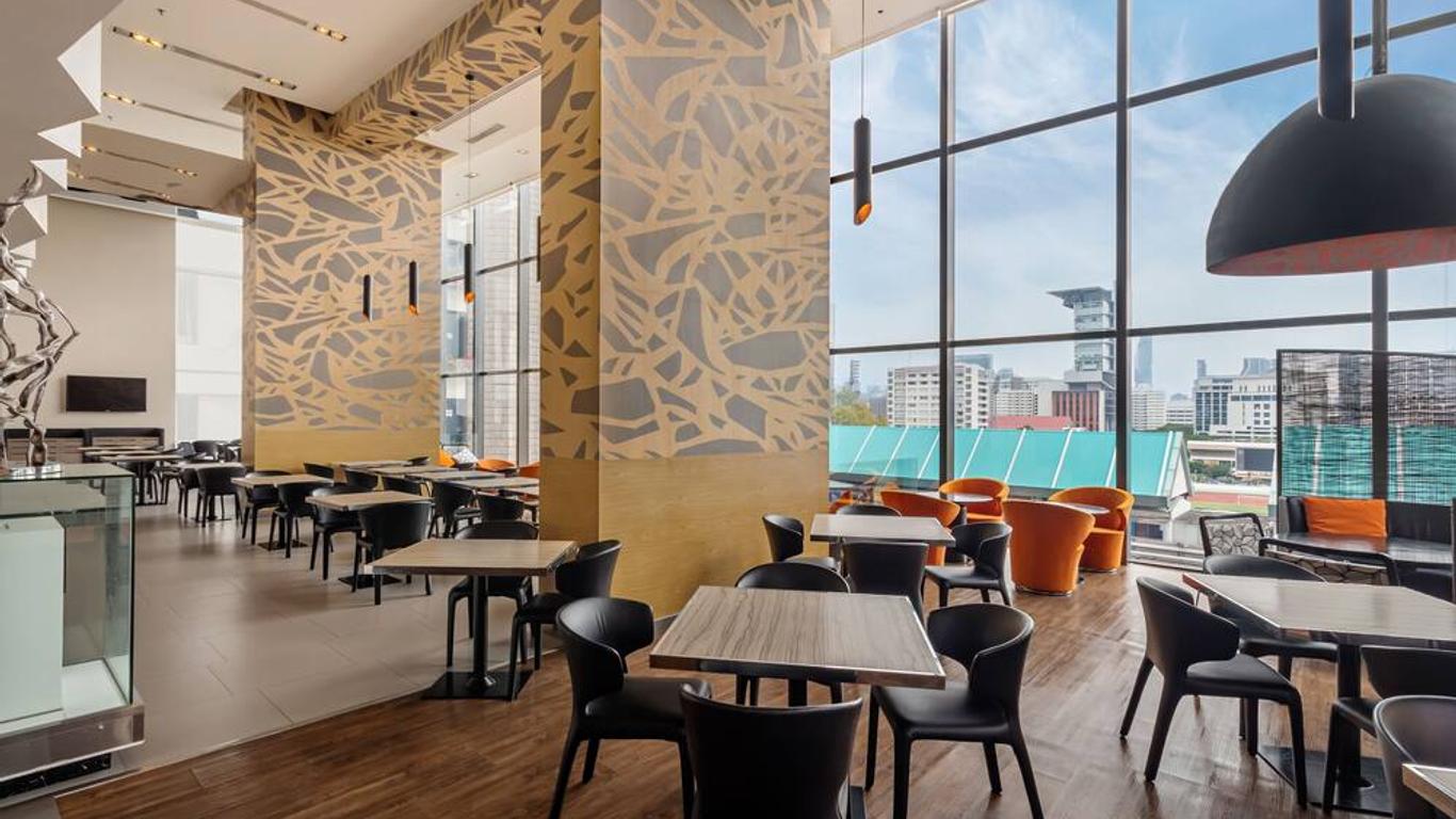 Holiday Inn Express Bangkok Siam By IHG