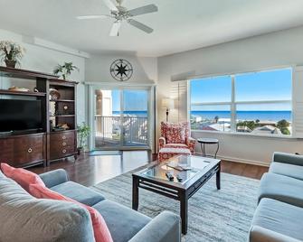 Ocean View from Arcane Condo by RedAwning - Fernandina Beach - Living room