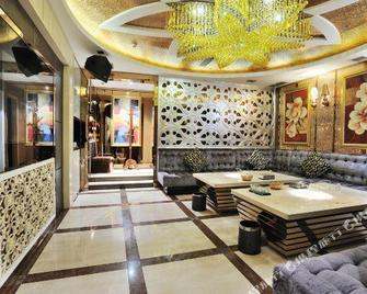 Fuzhou Meilun Hotel - פוז'ו - לובי