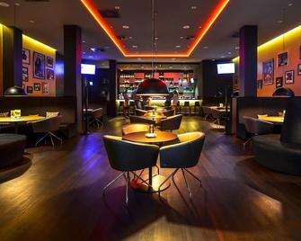 دبل تري باي هيلتون هوتل لودز - لودز - مطعم