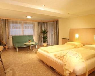 Pension Liesl - לנגנפלד - חדר שינה