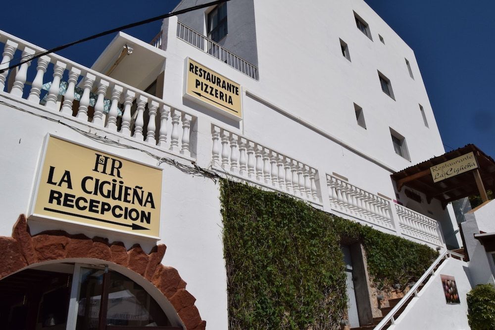 Hostal La Cigueena