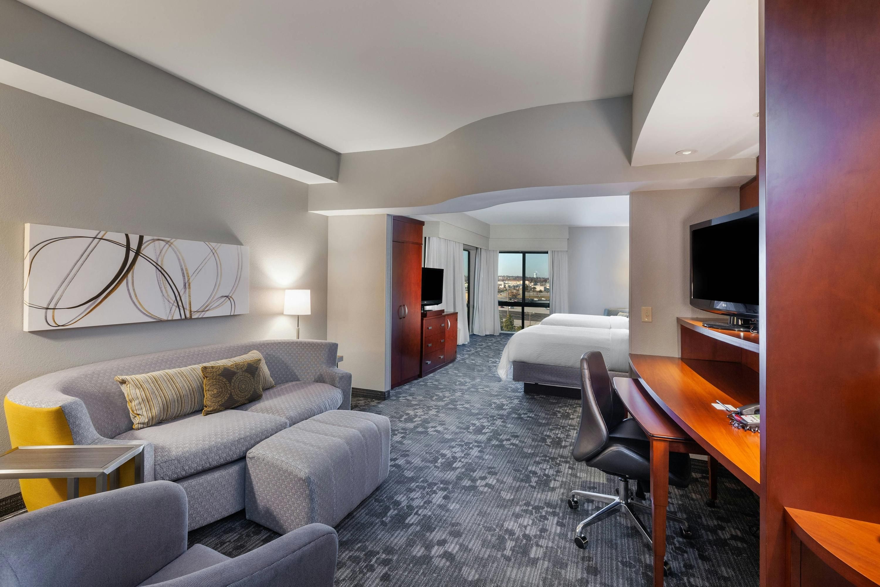 Courtyard by Marriott Tulsa Woodland Hills thumbnail 3