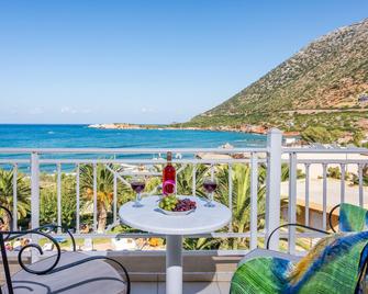 Talea Beach Hotel - Bali - Balcón