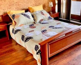 Appartement 3 pièces pour 1 à 5 voyageurs - Rillieux-la-Pape - Chambre