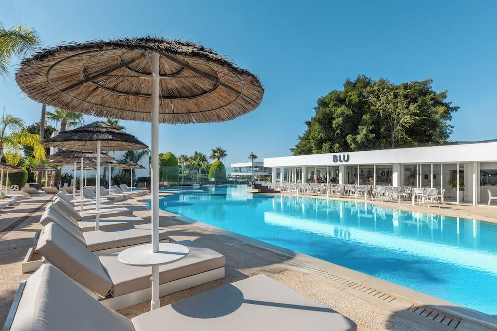 سو وايت بيتش ريزورت