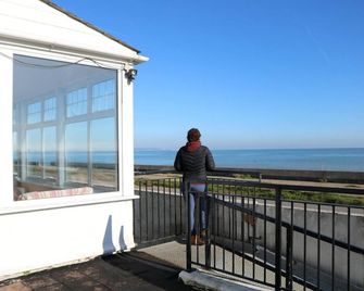 Foreshore House - New Romney