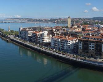 Family Apartment / Apartamento familiar Getxo - Getxo - Building