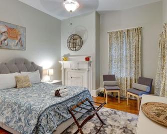 Comfortable Escape in Historic Downtown Savannah - Savannah - Habitación