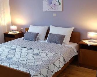 Apartments Danka - Pula - Bedroom