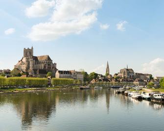 The Originals Boutique, Hôtel Normandie, Auxerre (Inter-Hotel) - Auxerre - Bygning