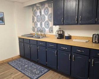 Quaint 1-bedroom apartment with AC in charming Lewiston - Lewiston - Kuchyň