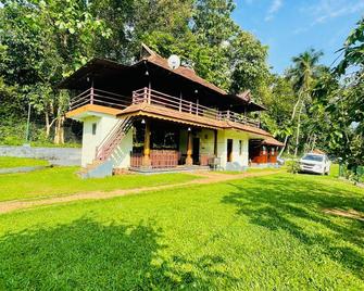 7th Heaven Serviced Villas - Thattakād - Building