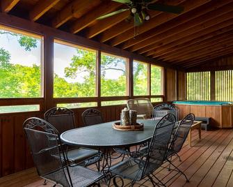 Lakeside Rest - Dandridge - Dining room