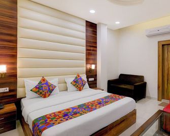Fabhotel The Elegant - Merath - Schlafzimmer