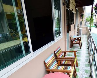 Decor Do Hostel - Bangkok - Balcony