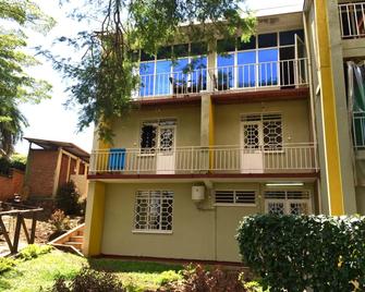 Discover Rwanda Youth Hostel - Kigali - Building
