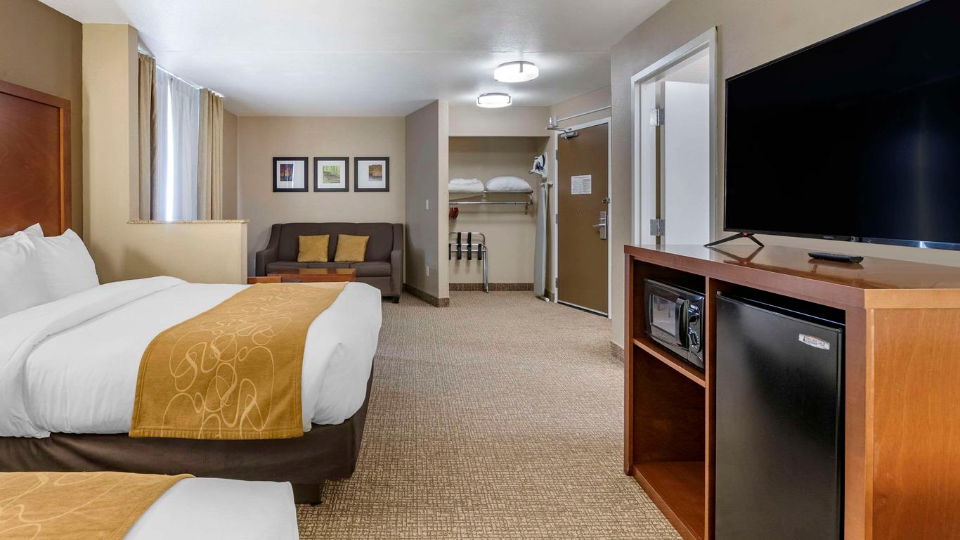 Comfort Suites Coralville I-80