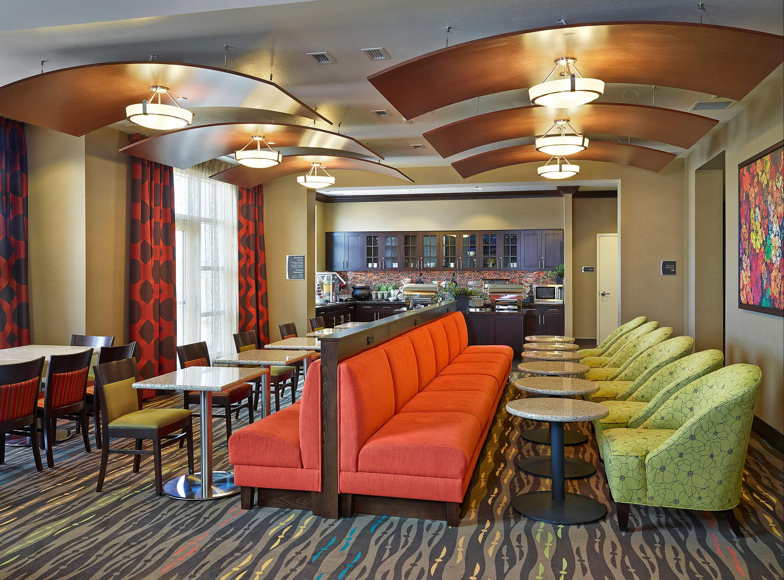 Homewood Suites by Hilton Calgary-Airport - קלגרי - מסעדה