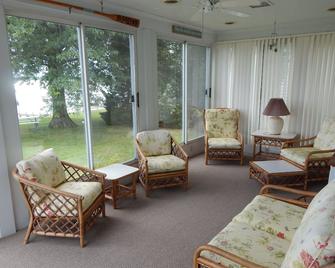 Promo 8.20% Weekly And 27.71% Monthly Discount! relax On The Rappahannock - Tappahannock - Вітальня