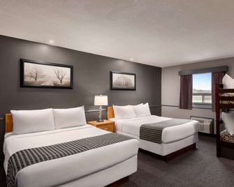 Travelodge by Wyndham Brandon - Brandon - Bedroom