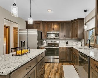 Contemporary Haven near Hospital - St. Cloud - Cozinha