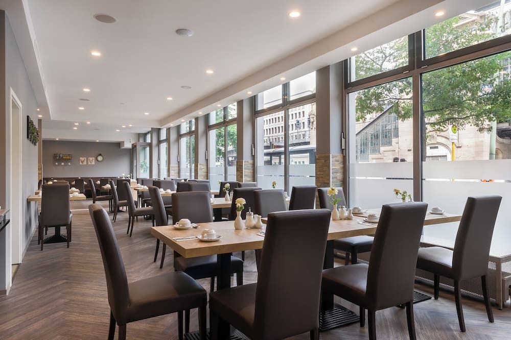 Garner Hotel Berlin - Schöneberg By IHG - Berlin - Restaurant