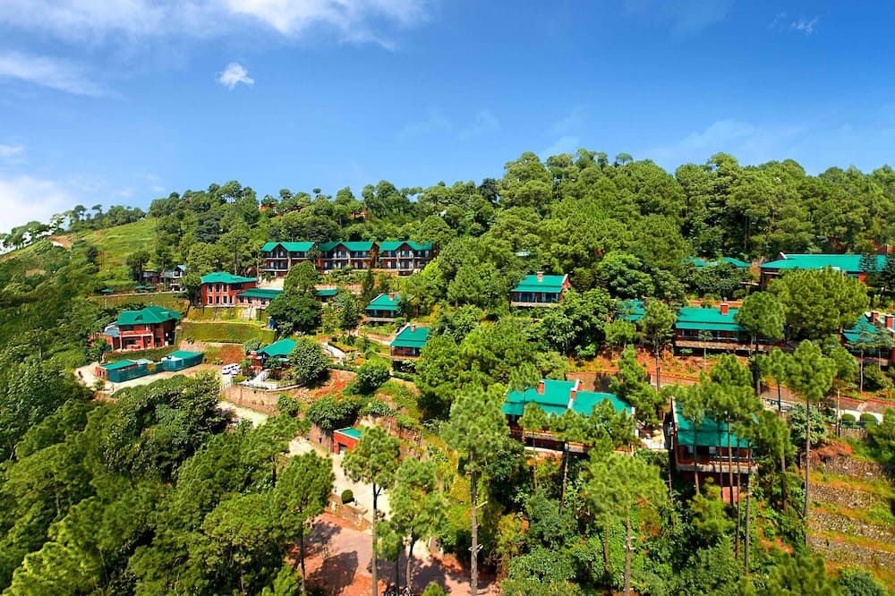 Baikunth Resort, Kasauli by Leisure Hotels - 格紹利 - 室外景