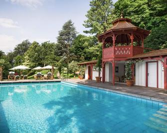Relais & Chateaux Hotel Castel Fragsburg - Merano - Pileta