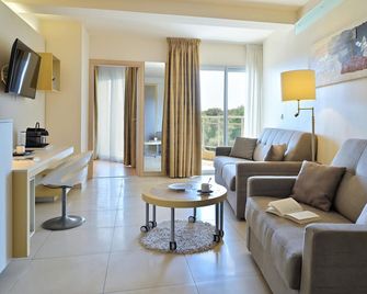 Hôtel Costa Salina - פורטו-וקיו