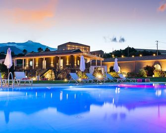 Kepos Etna Relais & Exclusive Spa - Santa Venerina - Pool