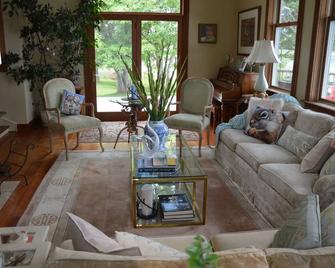 A piece of heaven in Nova Scotia - Antigonish - Living room