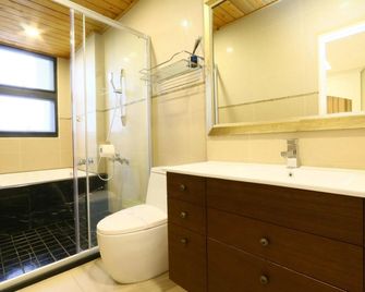 Creekside No.22 Bed and Breakfast - Xincheng Township