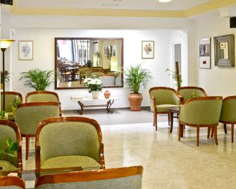 Hotel Amoros - Cala Rajada - Lobby