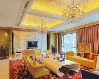 Lotin Hot Springs Hotel - Maoming - Comedor