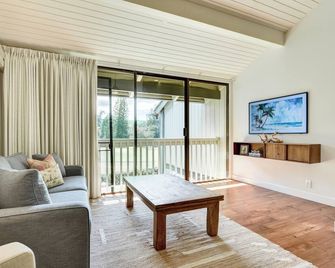 Hale Koa Newly updated condo with split AC - Kahuku - Living room