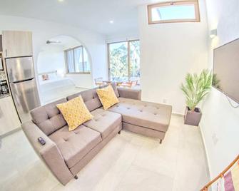 Estadios Suites - Only 3 Blocks to Beach - Bucerías - Sala de estar