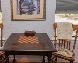 Cypress Fairway Village - Wimberley - Patio