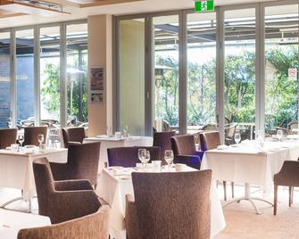 Ramada Hotel & Suites by Wyndham Sydney Cabramatta - Cabramatta - Restaurante