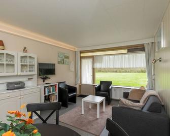 Apt - Burg. van Woelderenlaan 100-2 | Vl - Vlissingen - Wohnzimmer