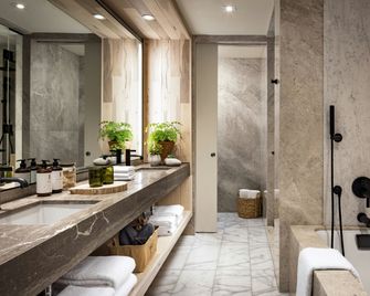 1 Hotel Toronto - Toronto - Bathroom