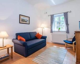 Holiday house Budapest for 1 - 4 persons with 1 bedroom - Holiday house - Budapest - Sala de estar