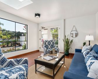 Mason Beach Inn - Santa Barbara - Olohuone