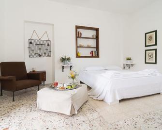 Agriturismo di Serragiumenta - Altomonte - Habitación