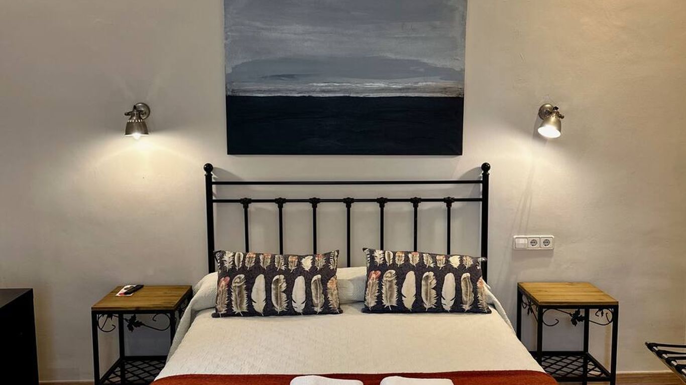 Casa Consell Gran Via, Guest House